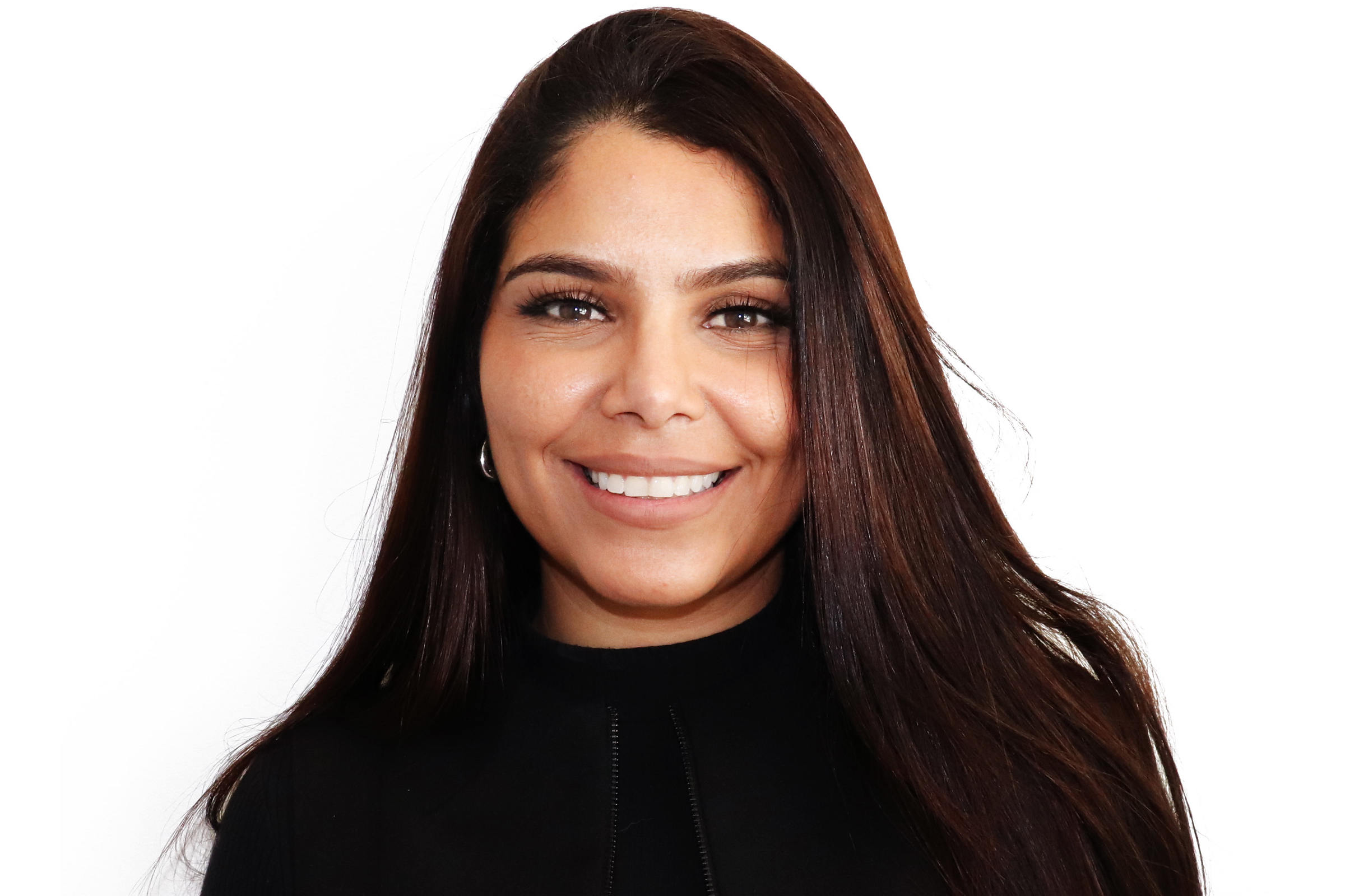 Nataly, Manager
